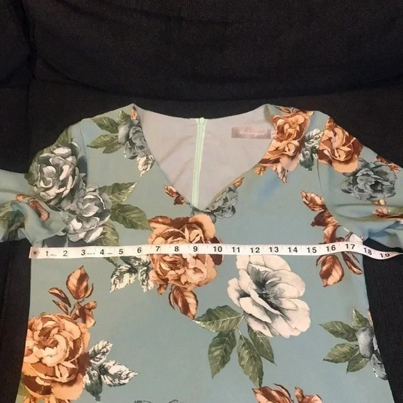 Belongsci Floral V-Neck Bell Sleeve A-Line Mini Dress Size Small - Picture 10 of 11